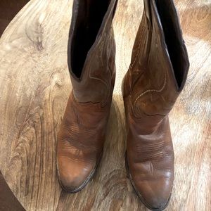 Ariat Boots Women’s 8.5